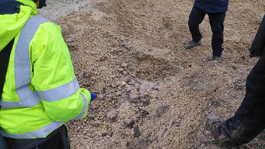 Investigación de suelos, vapores del subsuelo y aguas subterráneas como parte de programas corporativos, realización de Informes Base, requerimientos específicos de la Administración, etc.