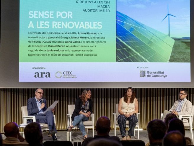 Porque estamos convencidos que la transición energética y la hashtag#descarbonización o hashtag#desfosilización són el camino a seguir, el pasado martes asistimos a la jornada organizada por Clúster de l'Energia Eficient de Catalunya y el Diari ARA en colaboración con el hashtag#ICAEN.